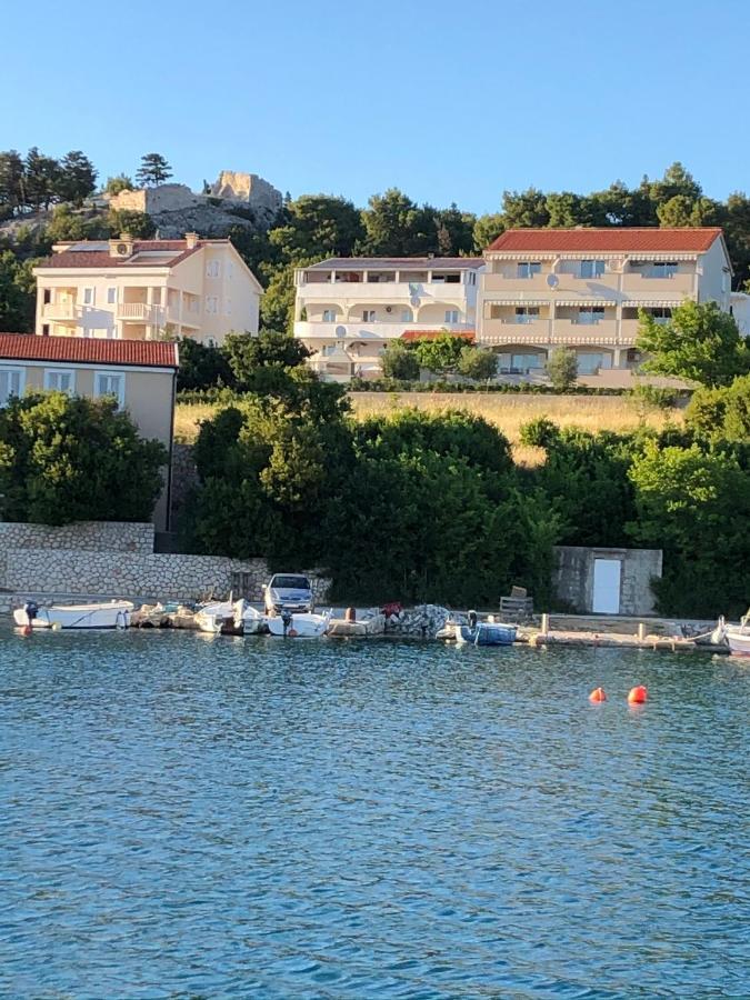 Apartments Loncar-Near Zrce Beach Novalja Eksteriør bilde