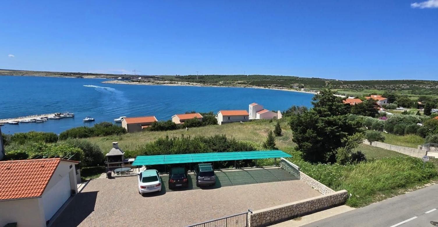 Apartments Loncar-Near Zrce Beach Novalja Eksteriør bilde